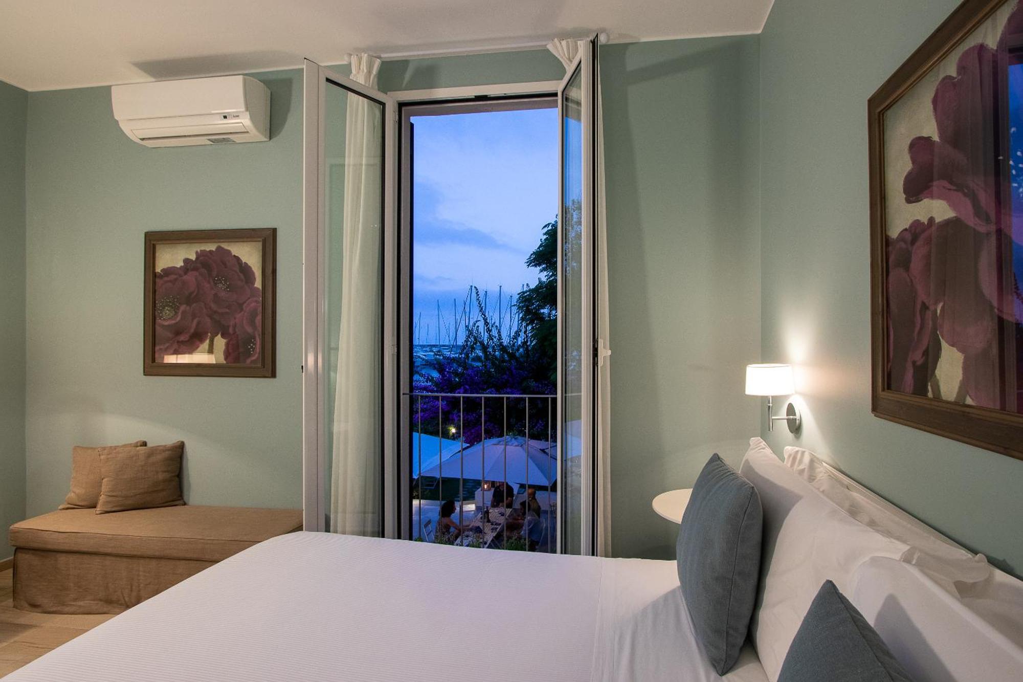 Blu Hotel Лаванья Экстерьер фото